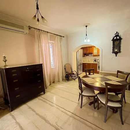 Anna's House Anemomylos