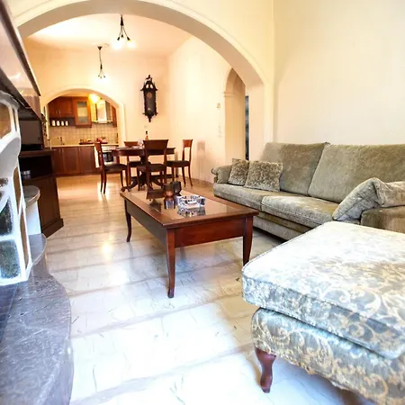 Апартаменты Anna's House *